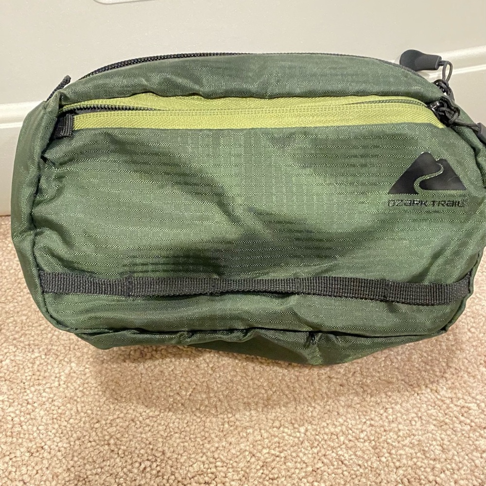Ozark Trail Olive Belt Bag. NEW never used